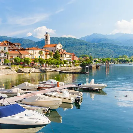 Albert's Castle By Maggiore - Happy * Baveno