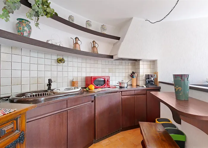 Albert's Castle Apt- Happy Διαμέρισμα